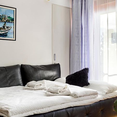 Aparthotel La Conac Arad Esterno foto
