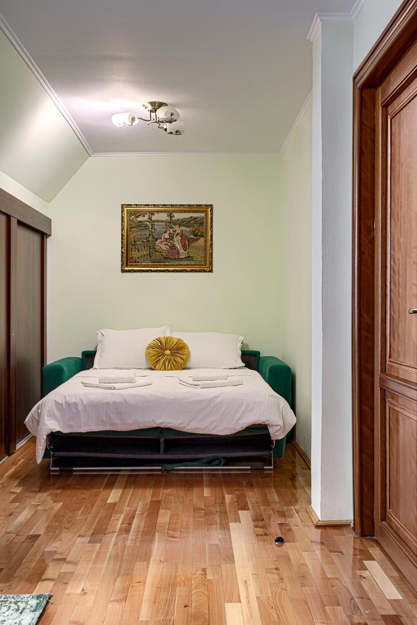 Aparthotel La Conac Arad Esterno foto