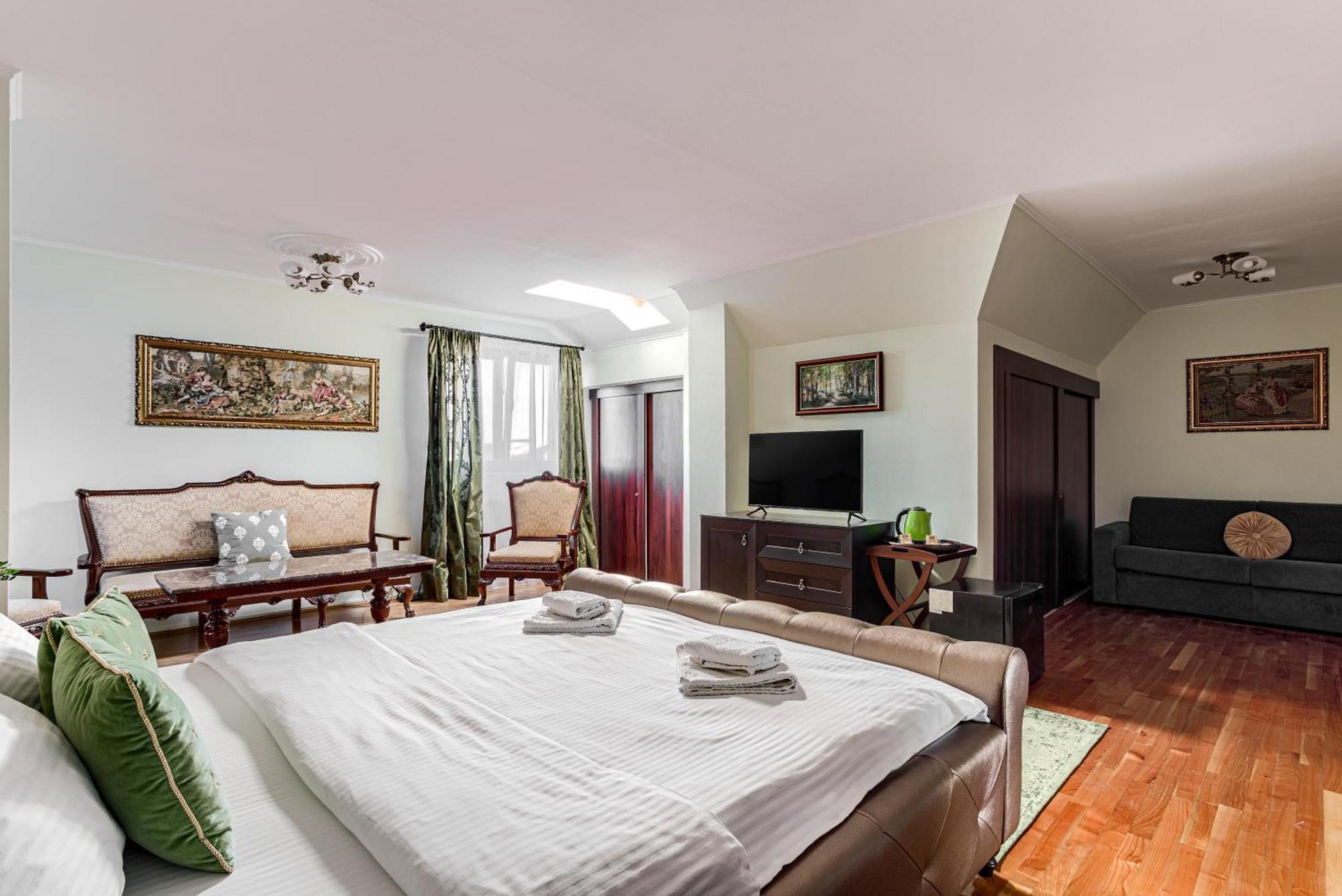 Aparthotel La Conac Arad Esterno foto